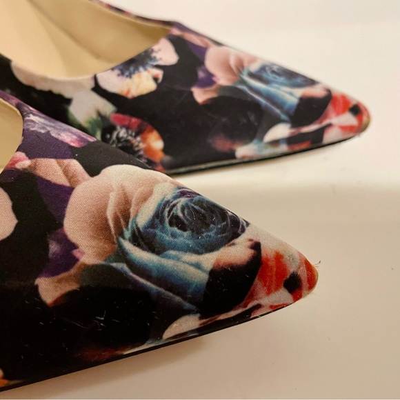 Guess Babbitta Flirtacious Floral Pointed Toe Stiletto Pumps Size 7.5 - Picture 10 of 10